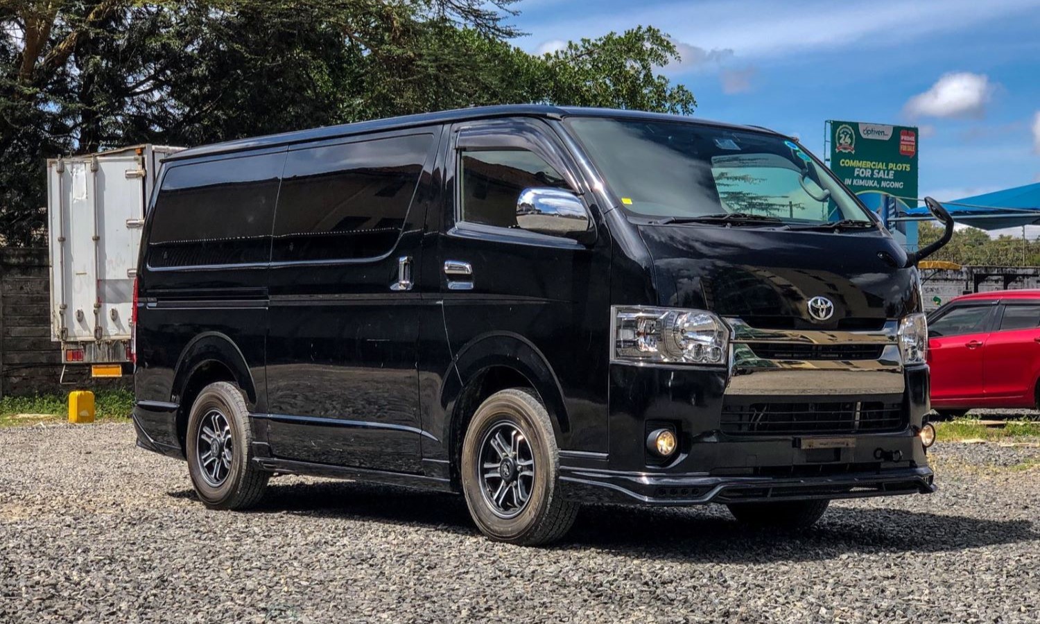 Toyota HiAce 7L Van Hire